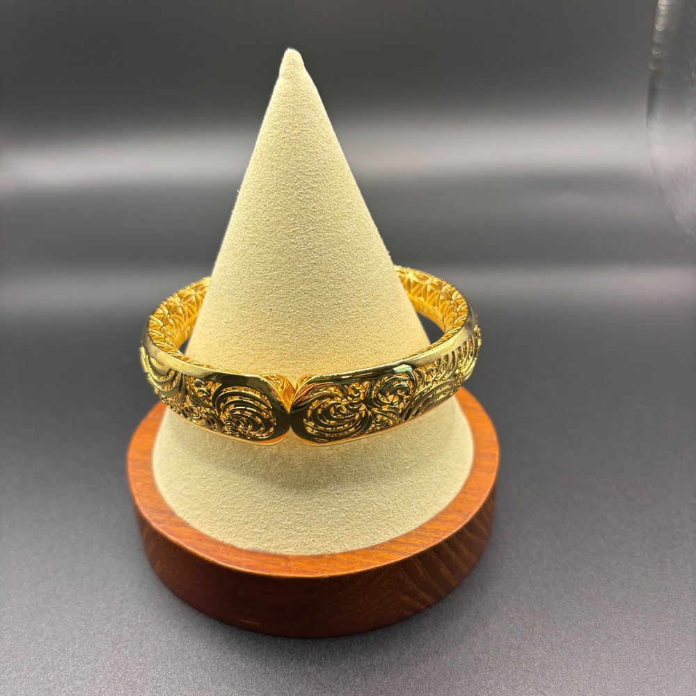 Italian Bronze Gold Tone Filigree Scroll Hinged Bangle Bracelet.  Made in Italy‎
